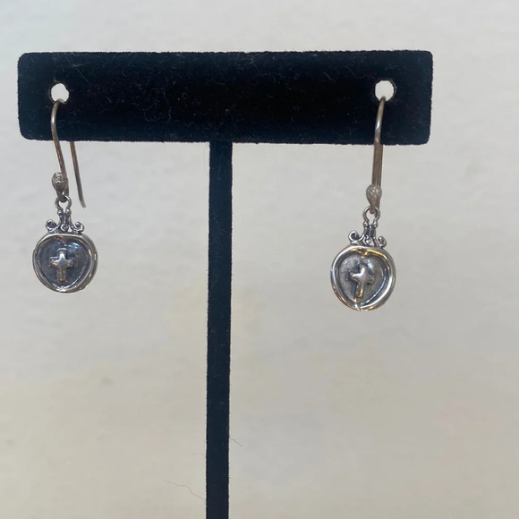 Sterling silver ornate cross circle earrings - Picture 1 of 8